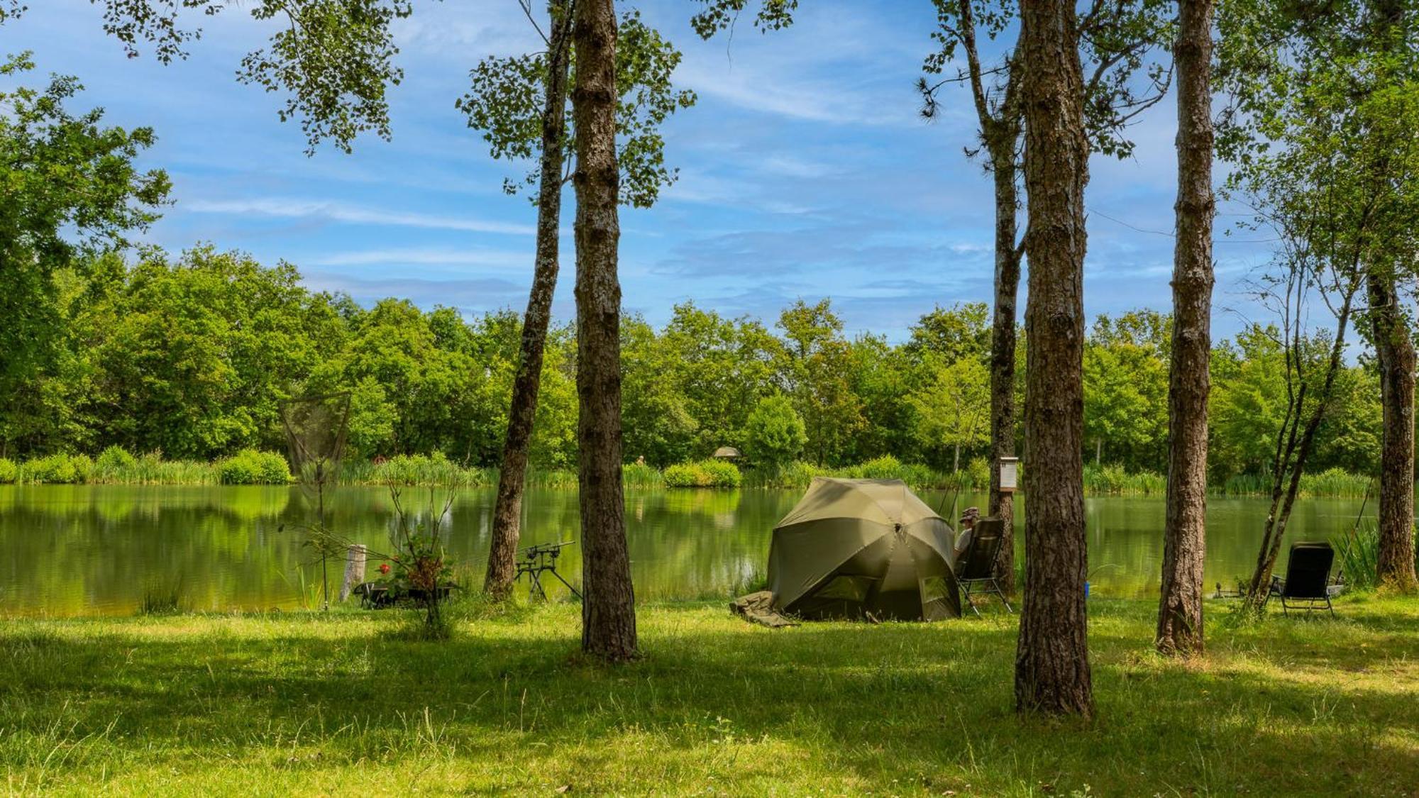 Camping Aubigny-Les Clouzeaux Aubigny  Exterior photo