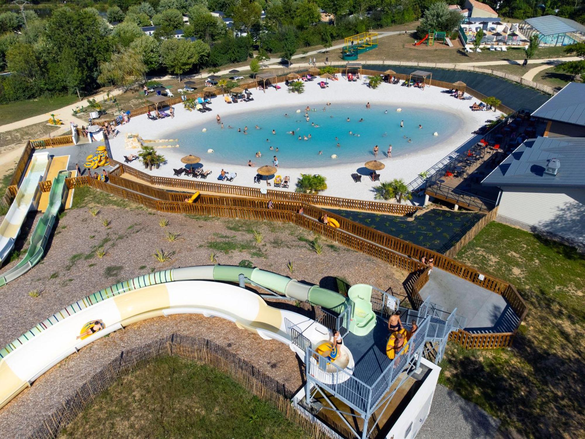 Camping Aubigny-Les Clouzeaux Aubigny  Exterior photo